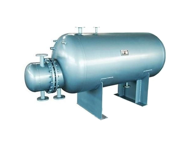 <b>容積式換熱器是利用冷、熱流體交替流經(jīng)蓄熱室中的蓄熱體（填料）表面，從而進(jìn)行熱量交換的換熱器，間壁容積式換熱器的冷、熱流體被固體間壁隔開(kāi)，并通過(guò)間壁進(jìn)行熱量交換的換熱器，因此又稱(chēng)表面式換熱器。</b>